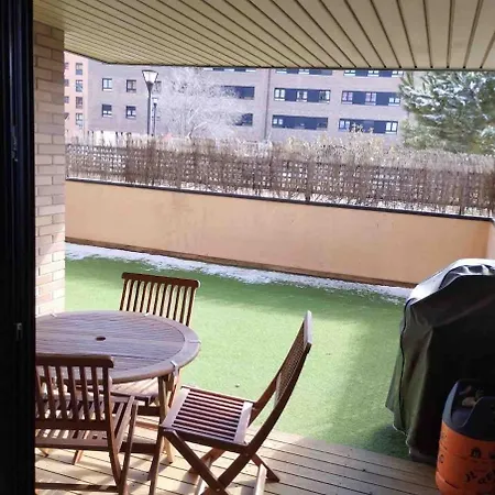 Habitacion En Apartamento Compartido , Especial Oferts Para Autoescuela Apartamento