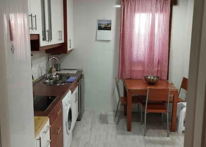 En Compartido , De Tres , Especial Oferts Autoescuela Apartment Soria